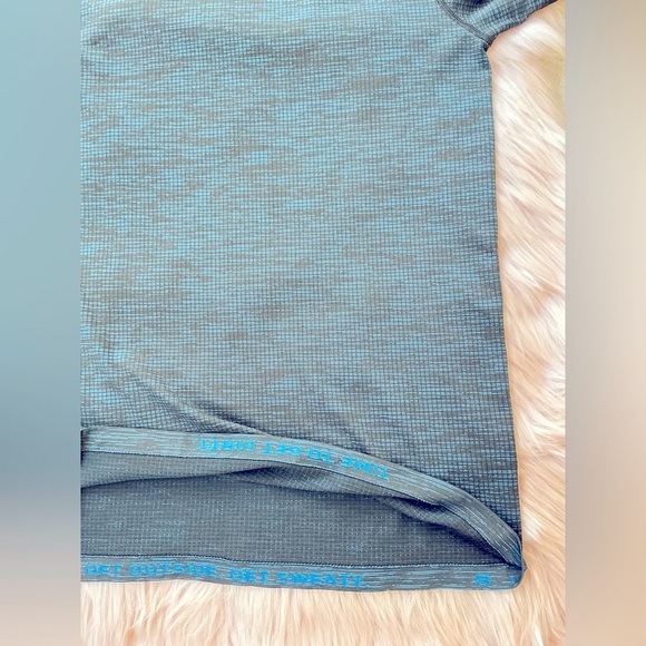 Lululemon Athletica Gray Short Sleeve Tee Relaxed Fit - Picture 5 of 5